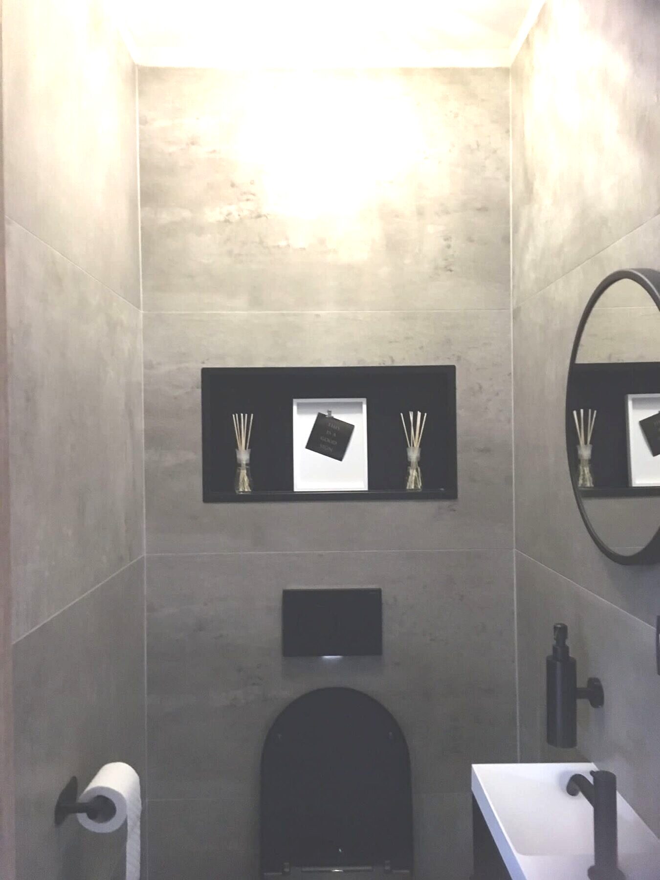 Moderne badkamer renovatie met inloopdouche - sanitair installatie